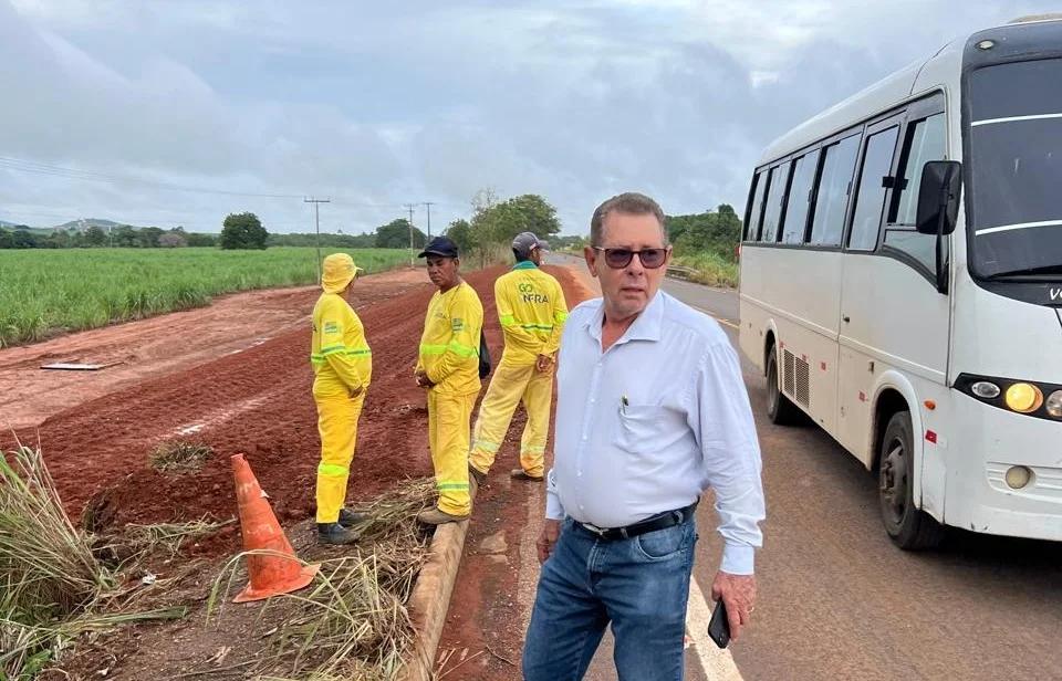 Carnaval Seguro em Uruaçu: prefeito vistoria obras do novo acesso à Praia da Generosa