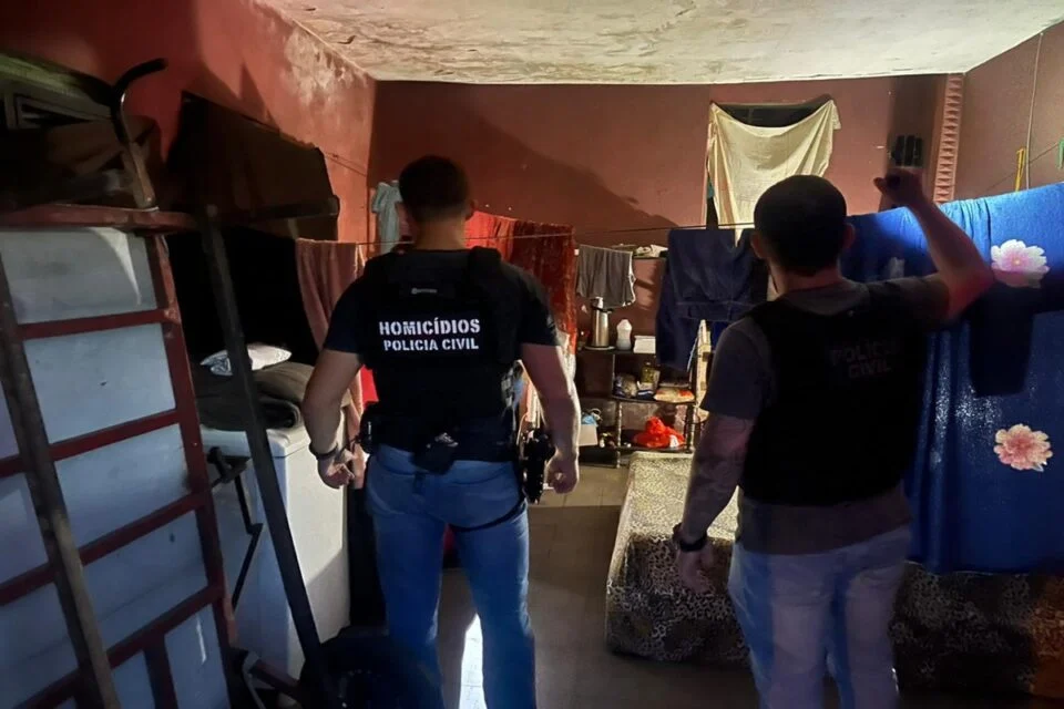 Homem é preso em Goiânia por matar pessoas em situação de rua e beber sangue das vítimas
