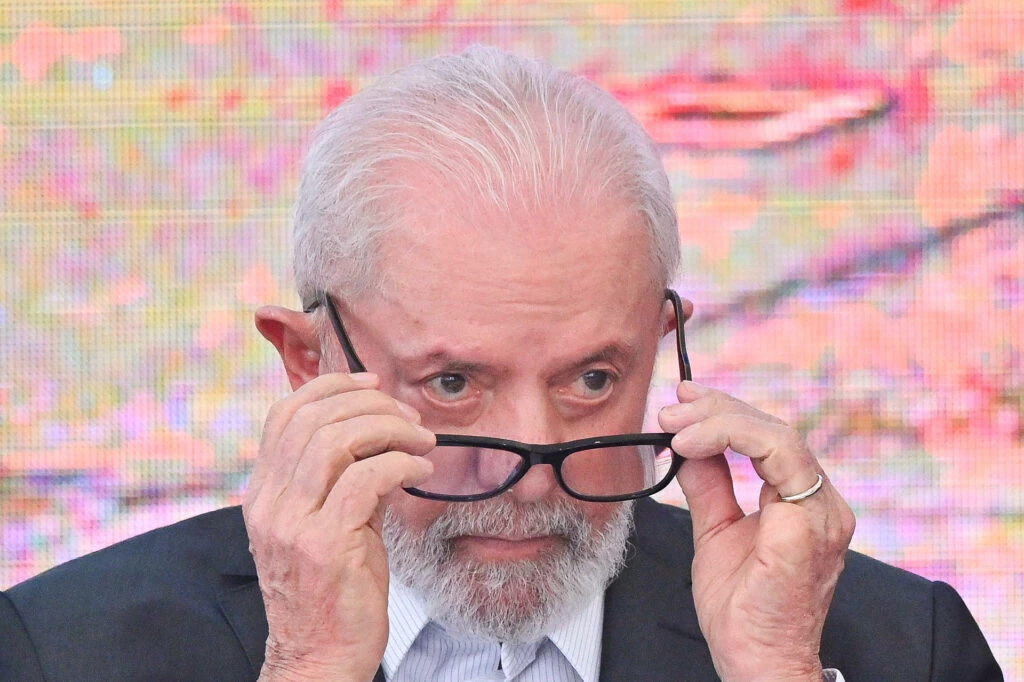 Após suspeita de fraude, governo Lula anula leilão do arroz