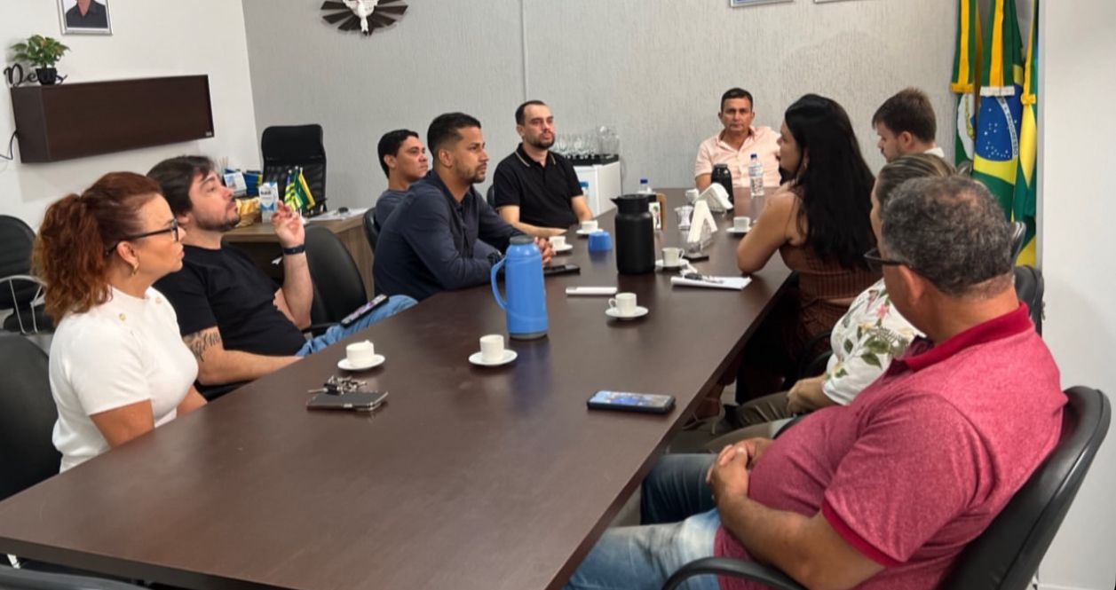 Secretária de Saúde de Uruaçu comparece à Câmara depois de ser chamada