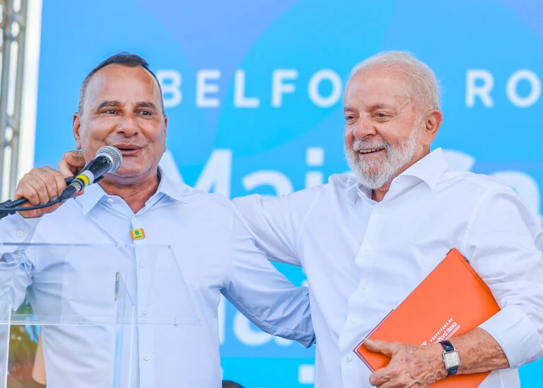 Áudio aponta possível coação de servidores para evento com Lula