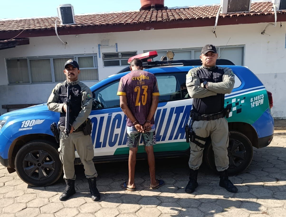 Polícia prende suspeito de furto em Uruaçu