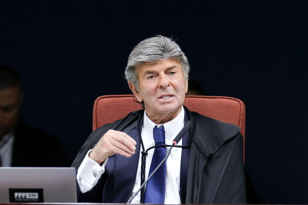 Fux pede para fazer revisão em voto no julgamento de Bolsonaro