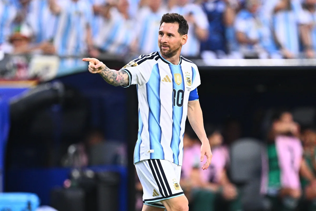 Messi lidera ranking da Fifa na Copa e Vini Jr. se destaca. Veja lista