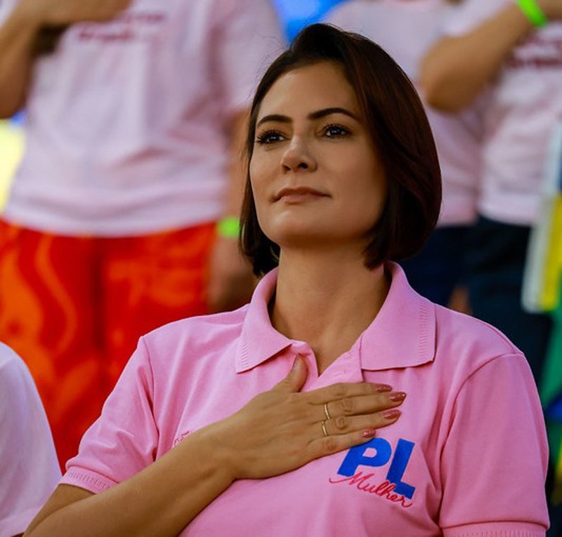 A ex-primeira-dama Michelle Bolsonaro anunciou nesta terça-feira (30) ter deixado a presidência do PL Mulher.