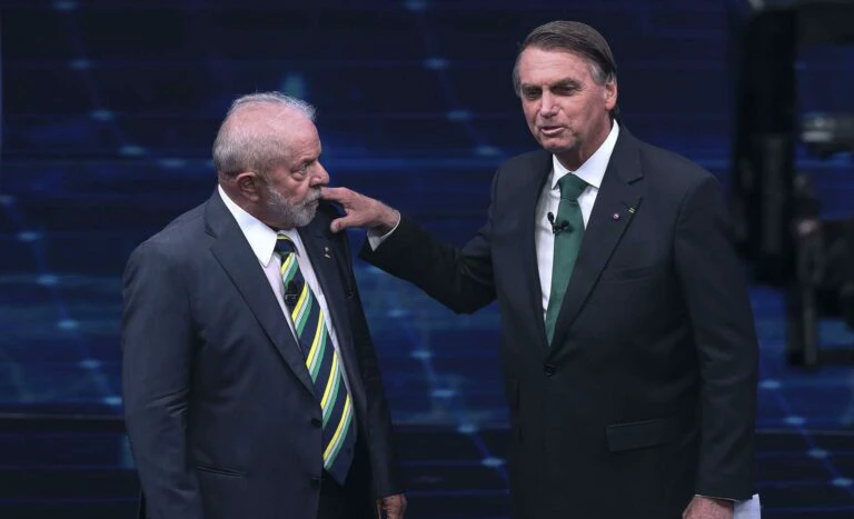 Após criticar Bolsonaro, Lula coloca visitas a Janja sob sigilo