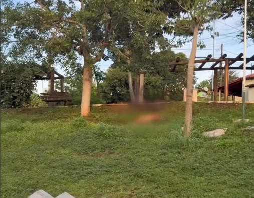 Homem é encontrado morto em praça de Uruaçu