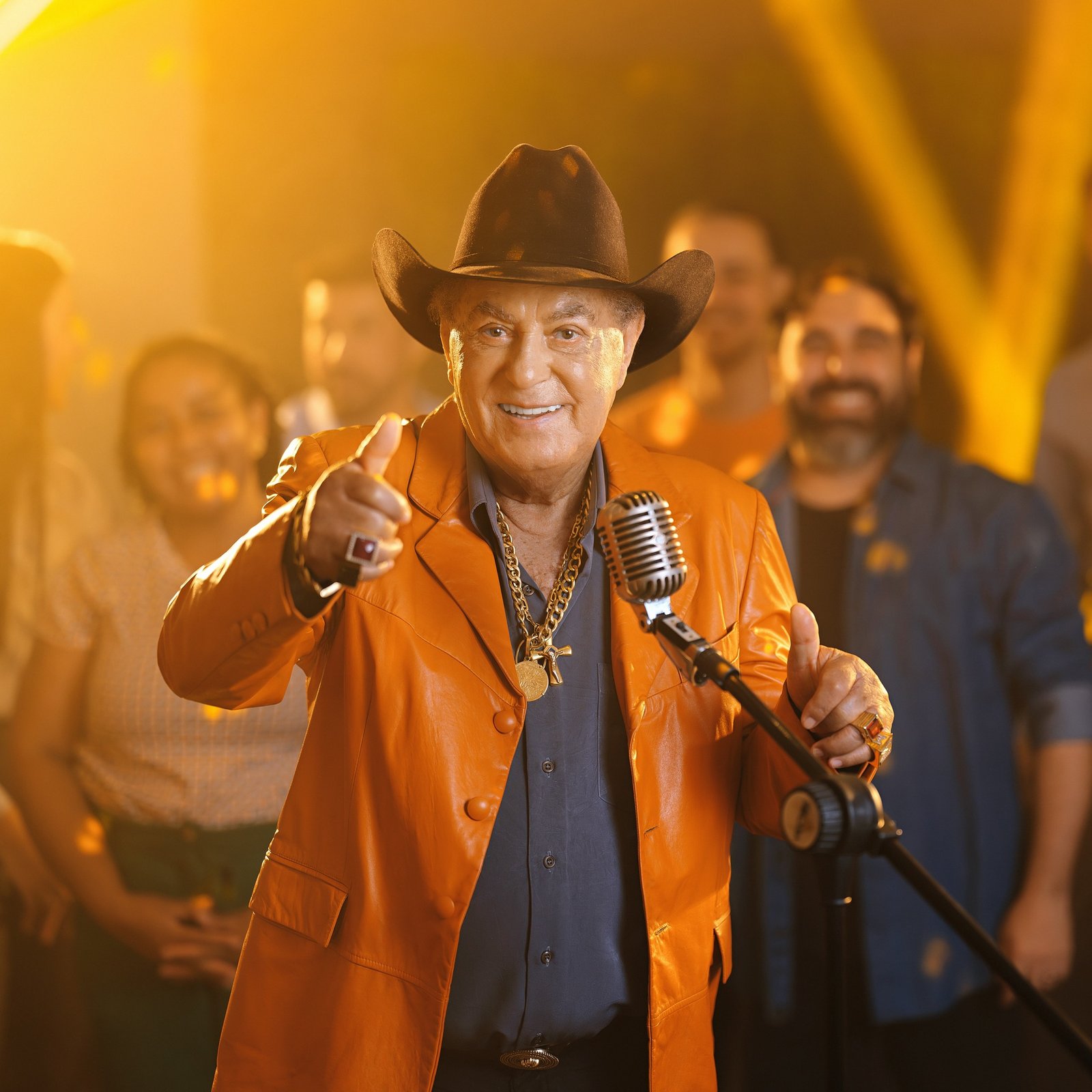 Milionário, tem quadro estável após AVC: ‘Consciente, comunicativo e cantando para o médico’