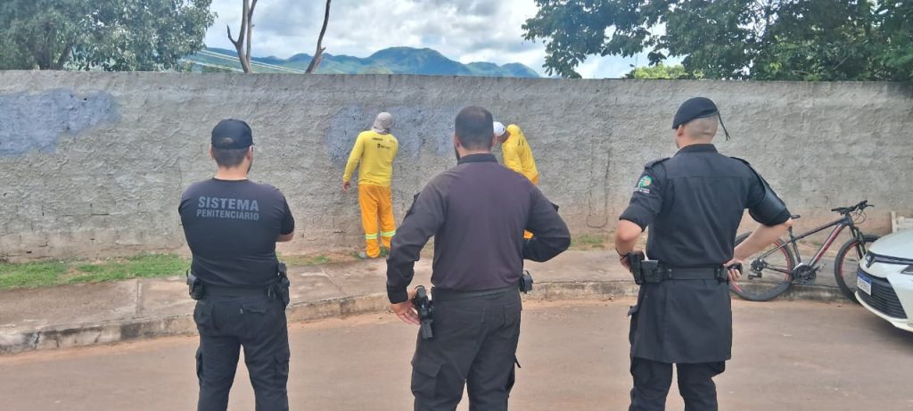 Operação Tolerância Zero combate pichações de facções e reforça segurança em Niquelândia