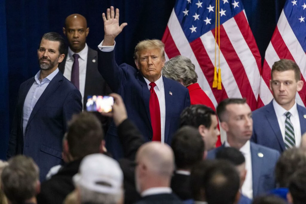 Trump atropela rivais e vence com facilidade no estado de Iowa