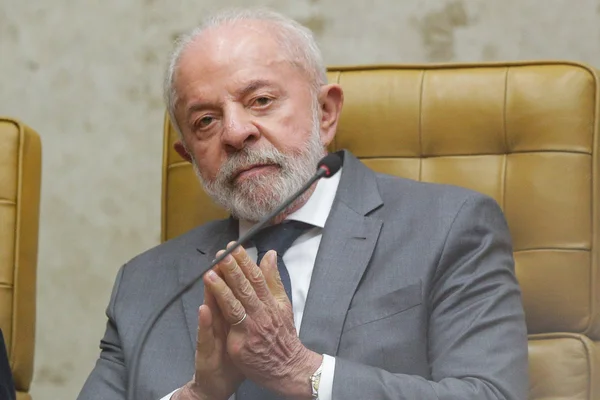 Lula sanciona reajuste de 8% do Judiciário, mas veta 2ª e 3ª parcelas