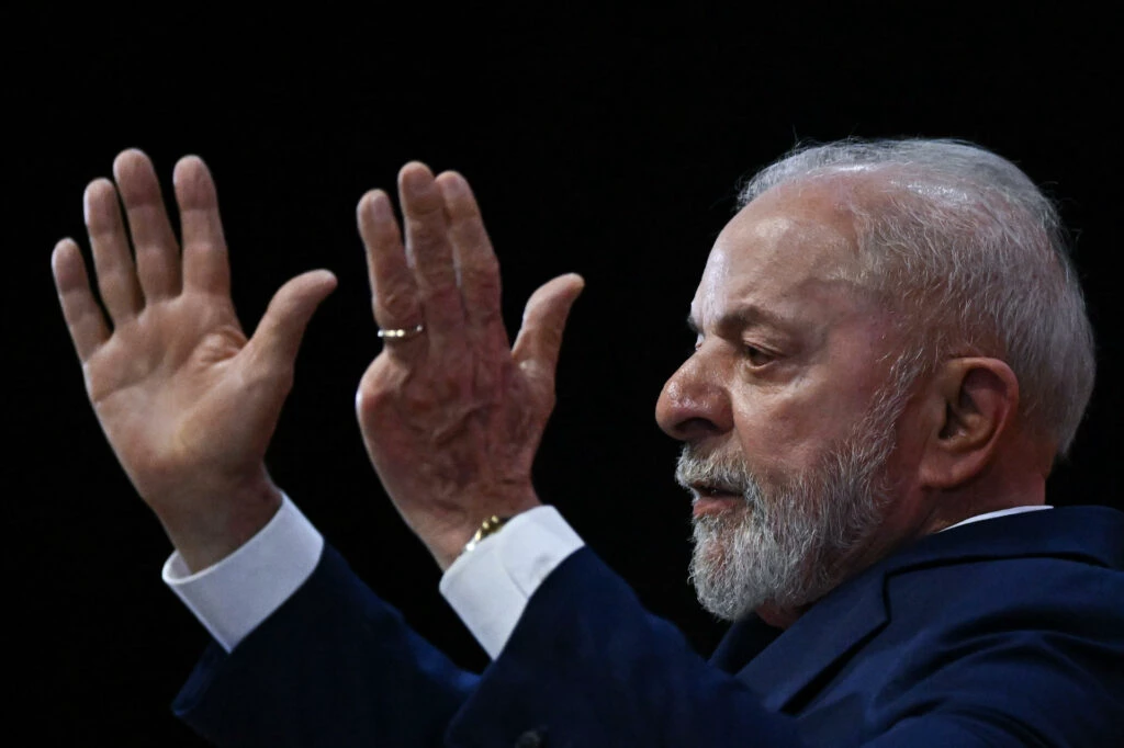 Estadão: “Lula perdeu capacidade de enfeitiçar os brasileiros”