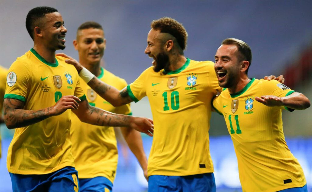 Camisa vermelha da Seleção vai contra regulamento da CBF