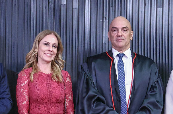 Senadores querem quebrar sigilos de esposa de Moraes