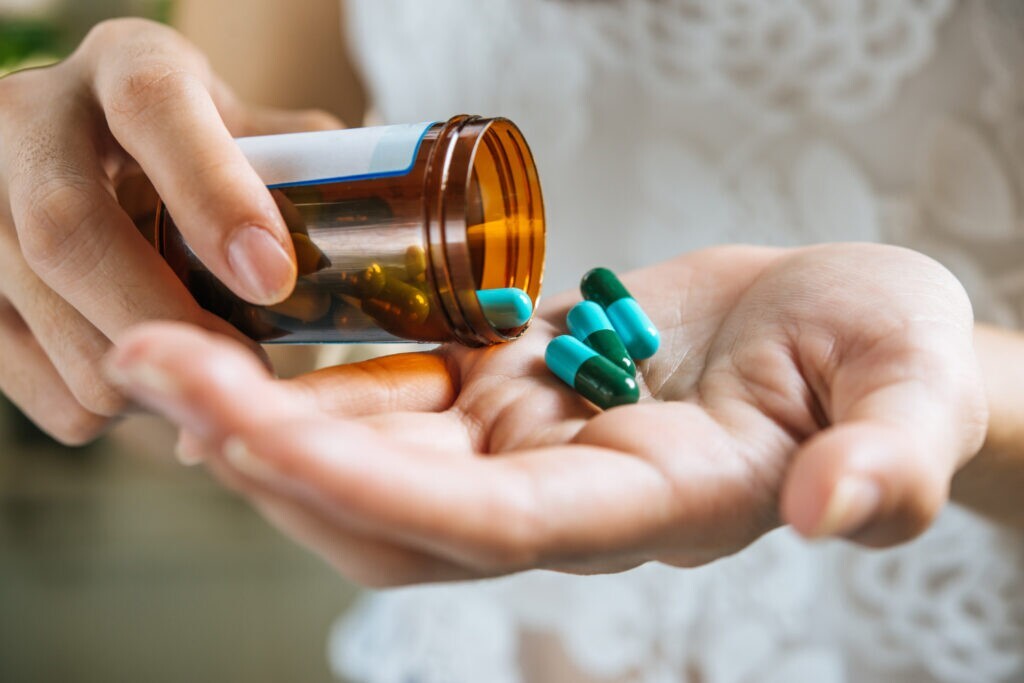 Farmacêuticos poderão receitar remédios, e médicos se revoltam