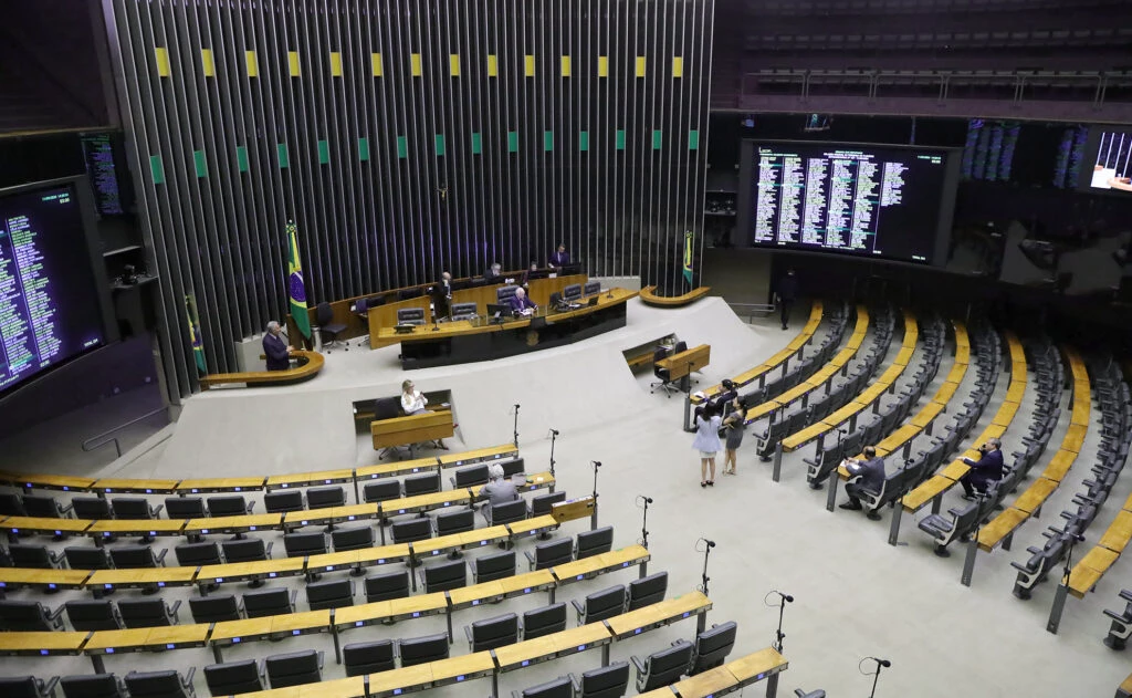 STF: Câmara aprova PL que limita decisões isoladas de ministros
