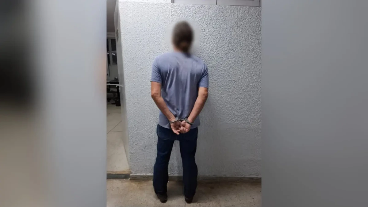 Homem é preso após jogar álcool e atear fogo na companheira em Goiânia