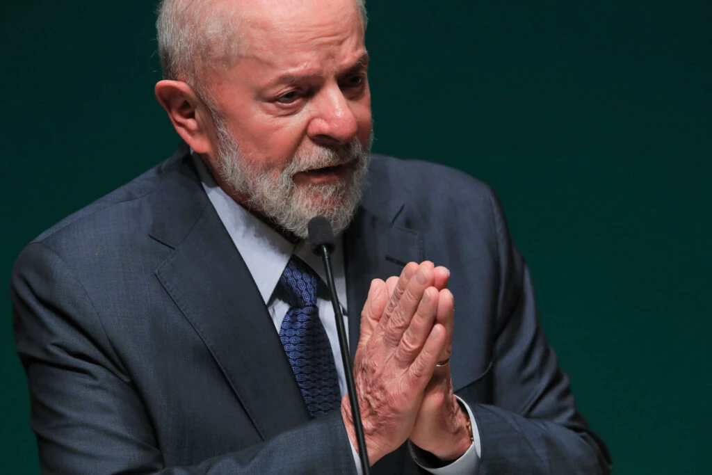 Novo pedido de impeachment de Lula tem mais de 50 assinaturas