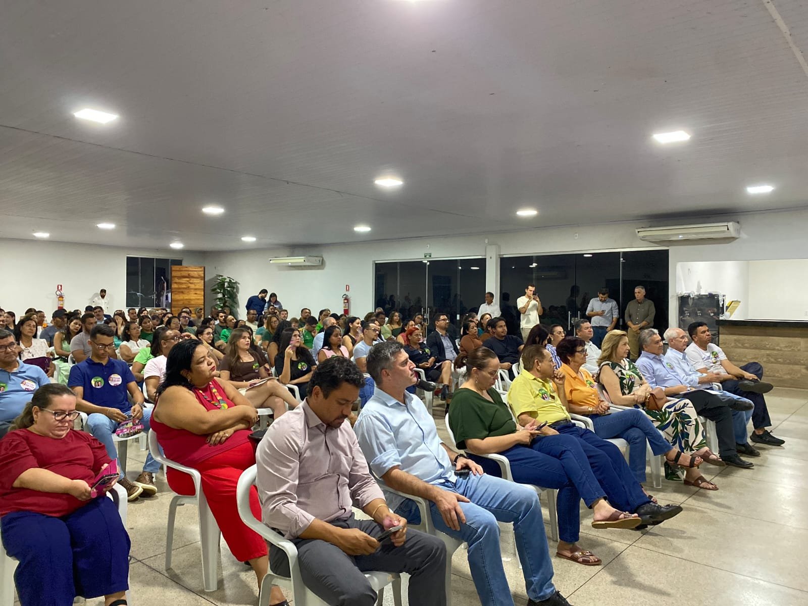 Uruaçu celebra noite de união política e comunitária