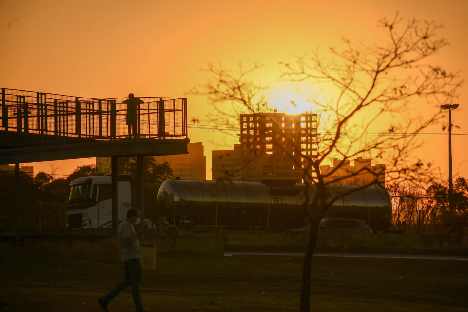 El Niño pode atrasar chuva na chegada da Primavera em Goiás - calor pode chegar aos 39°